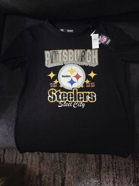 NFL Team Apparel Kids Pittsburgh Steelers Black Graphic Tee